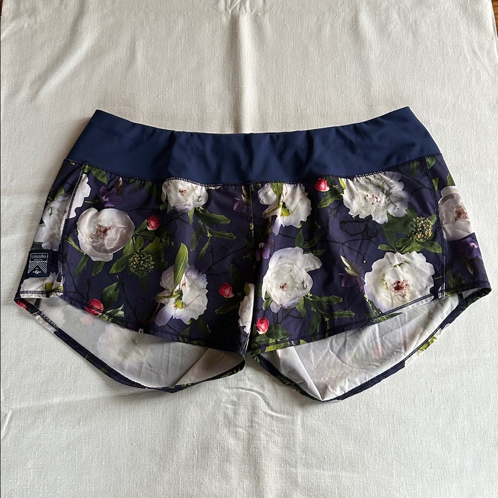 oiselle Roga Shorts MF Grounded 14